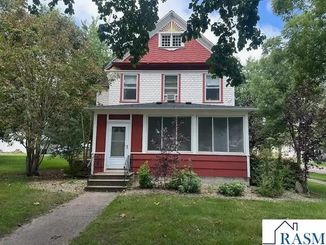 702 S 3RD Street, Saint Peter, MN 56082 - #2