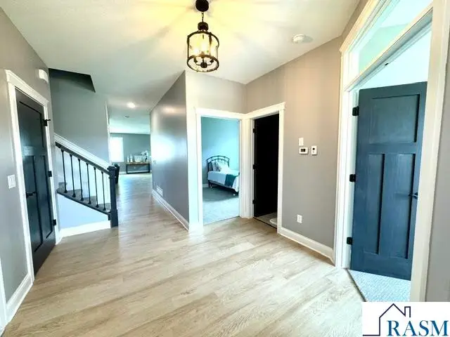202 Fontaine Trail, Mankato, MN 56001 - #2