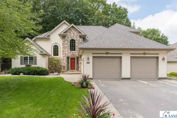 121 Bartholomew Lane, Mankato, MN 56001