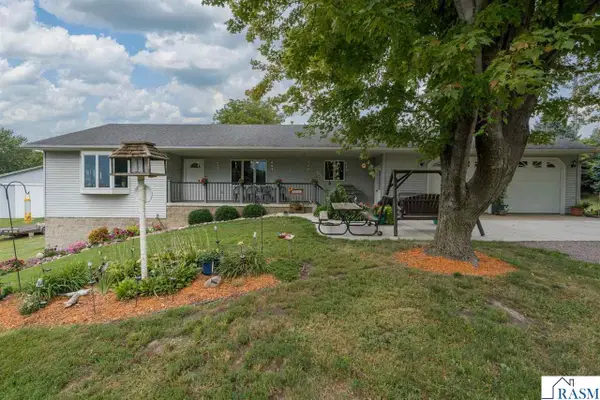 51945 506th St, Courtland, MN 56021