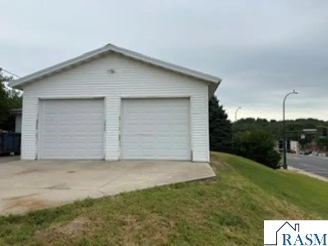 908 N 2nd Street, Mankato, MN 56001 - #3