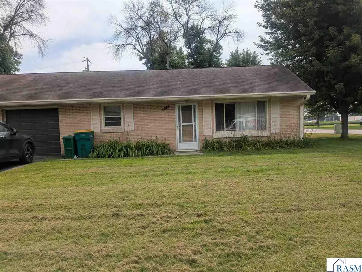 101 Jay Street, Le Sueur, MN 56058 - #1