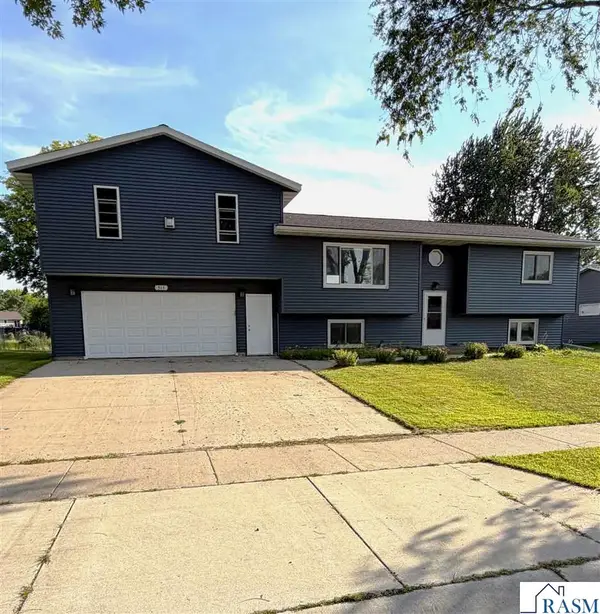 513 Homestead Road, Mankato, MN 56001