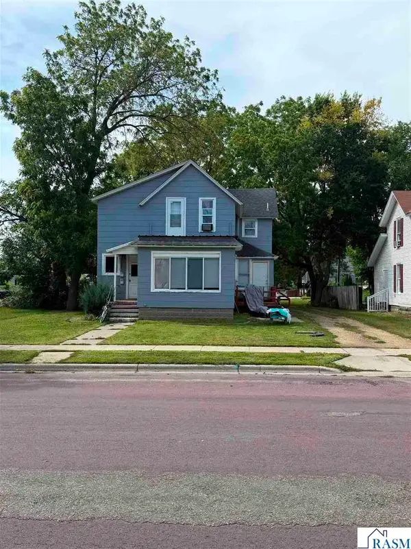224 S Park Street, Fairmont, MN 56031