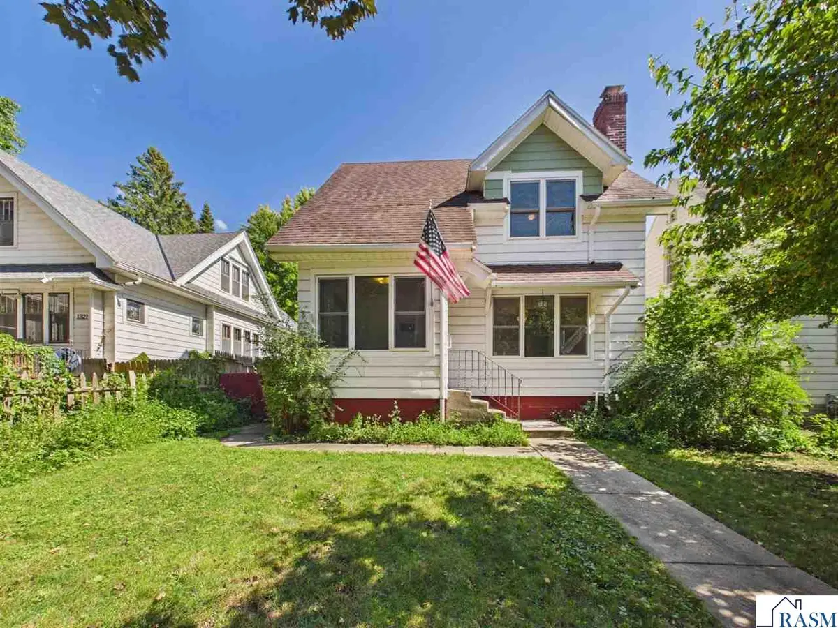 1317 N 5th Street, Mankato, MN 56001 - #1