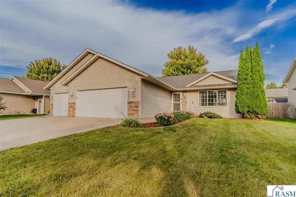 113 Timberwolf Court, Mankato, MN 56001