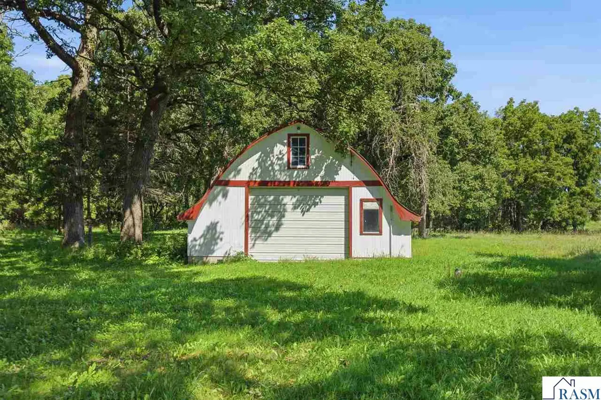 12179 380 Avenue, Blue Earth, MN 56013 - #1