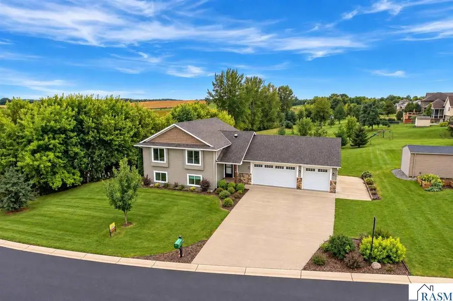 822 Deer Path, Montgomery, MN 56069 - #2