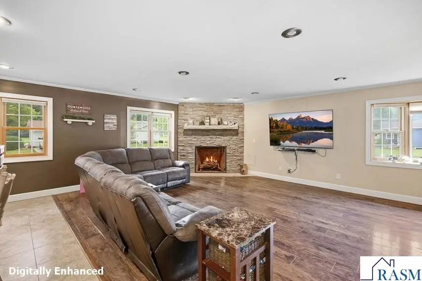 215 Queens Drive, Blue Earth, MN 56013 - #3