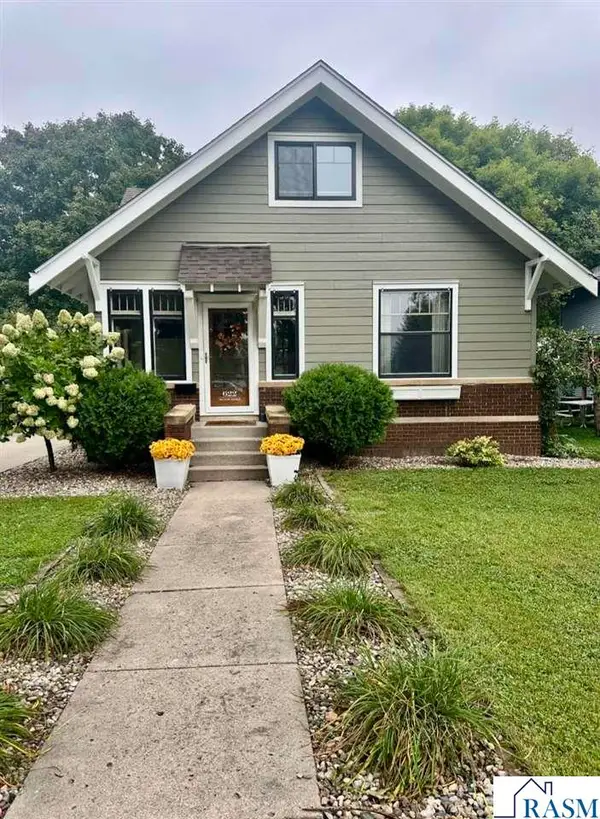 622 Nicollet Avenue, North Mankato, MN 56003