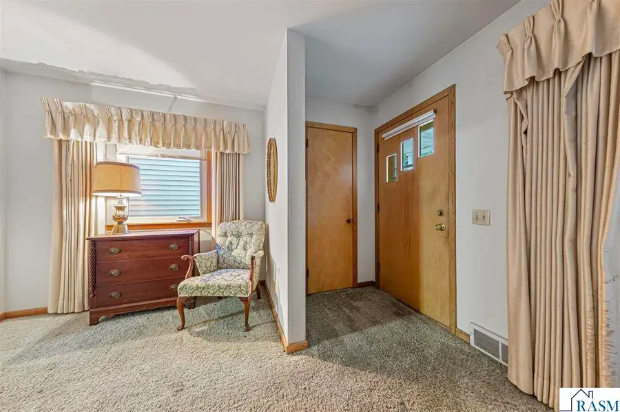 737 Gwyn Drive, Mankato, MN 56001 - #3