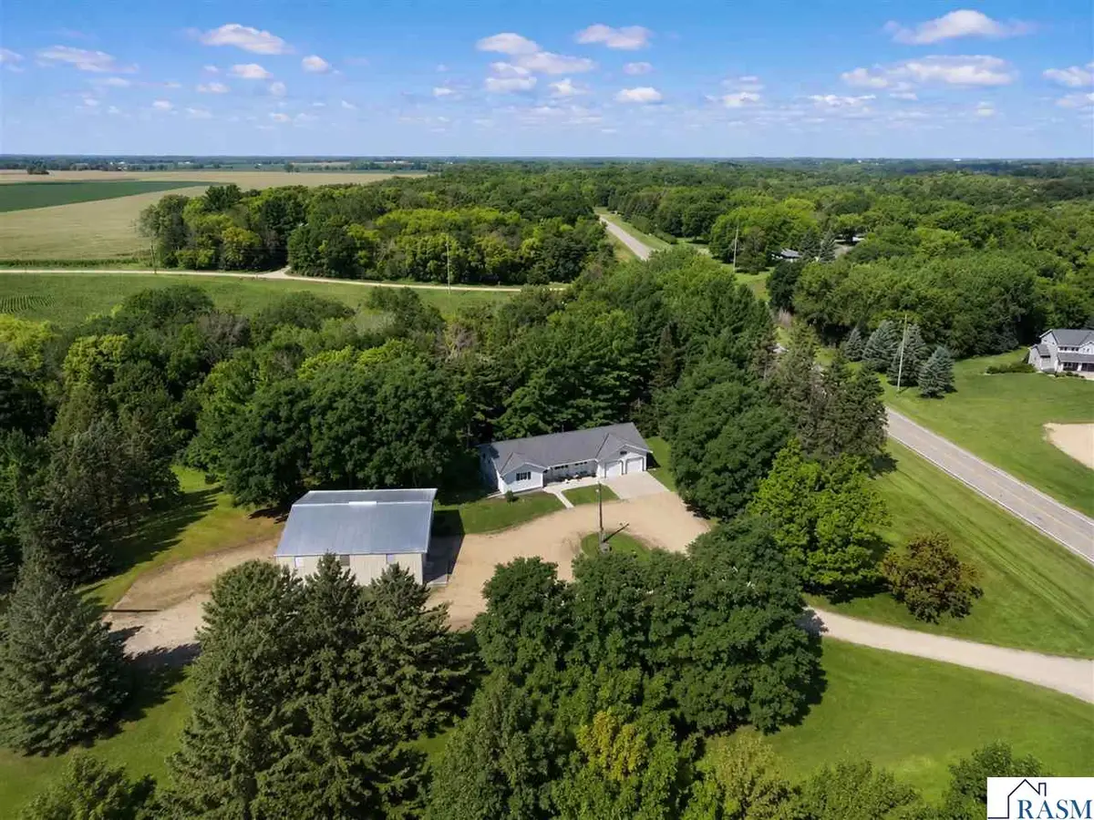 58691 185th, Mankato, MN 56001 - #1