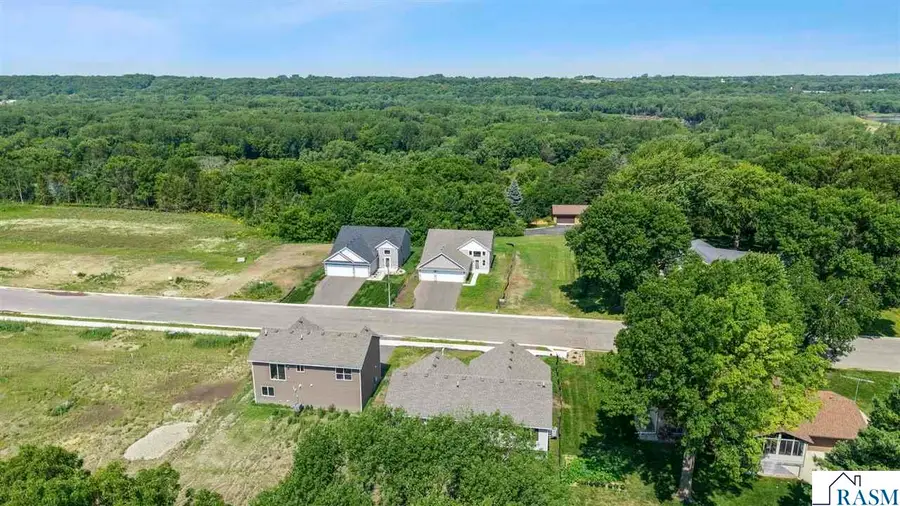 337 Ridge Road, Le Sueur, MN 56058 - #2