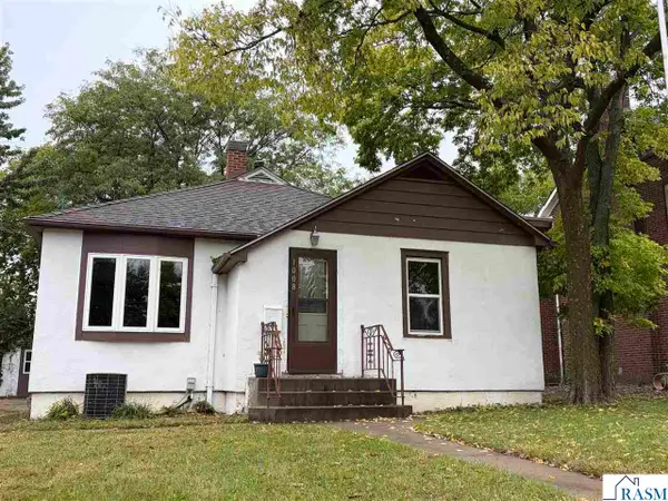 1008 Broadway ST South, New Ulm, MN 56073