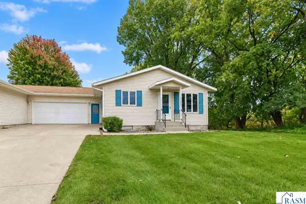1327 S German Street, New Ulm, MN 56073