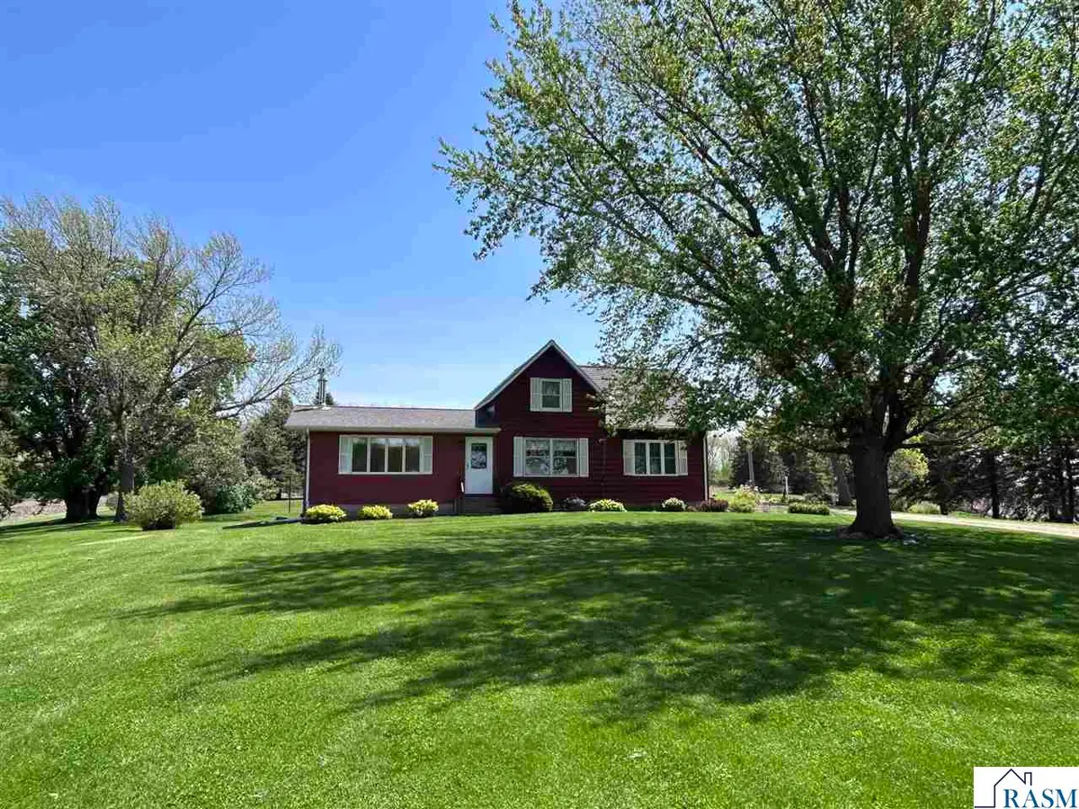 84777 State Highway 60, Madelia, MN 56062 - #1