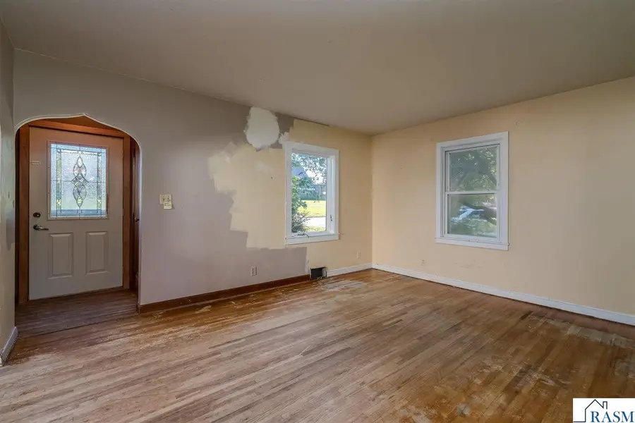 422 4th Street, Nicollet, MN 56074 - #2