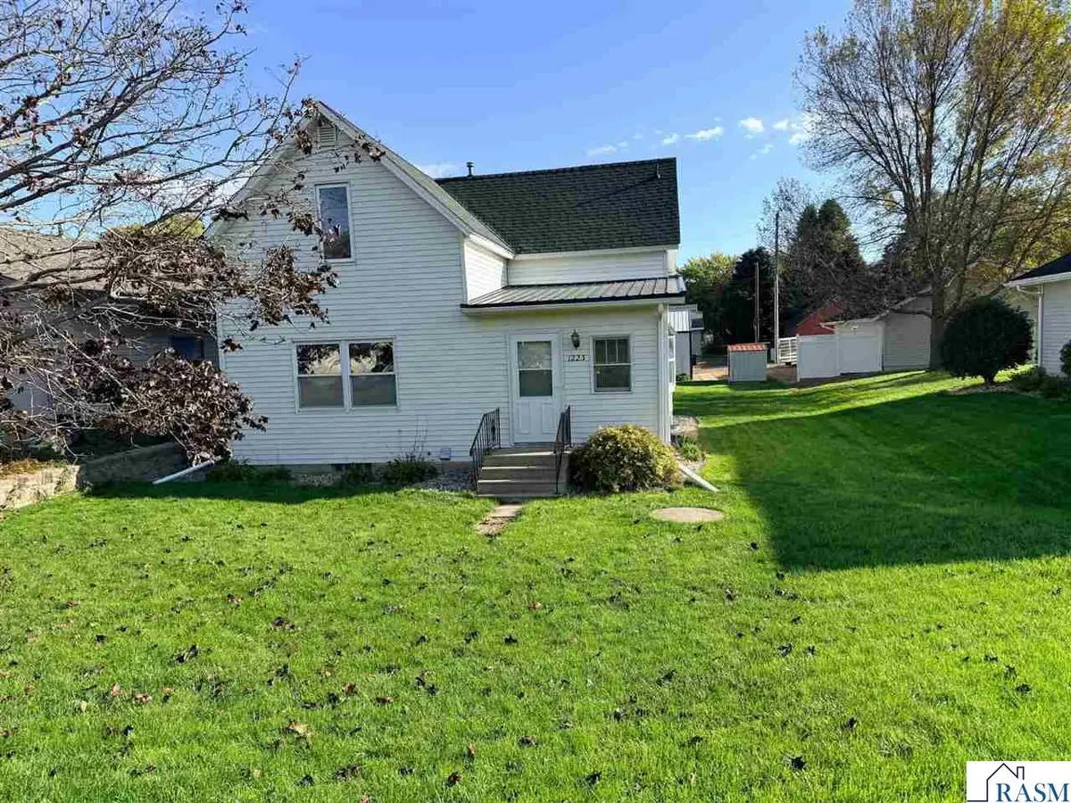 1223 S Jefferson Street, New Ulm, MN 56073 - #1
