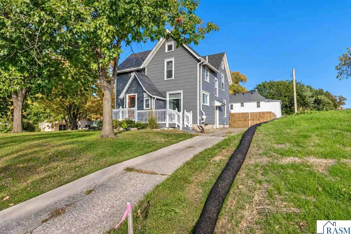 703 S Oak Avenue, Owatonna, MN 55060 - #1