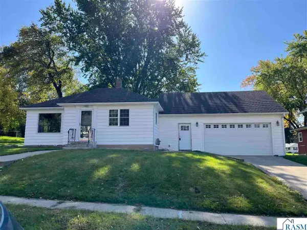 1006 4th Avenue South, St. James, MN 56081