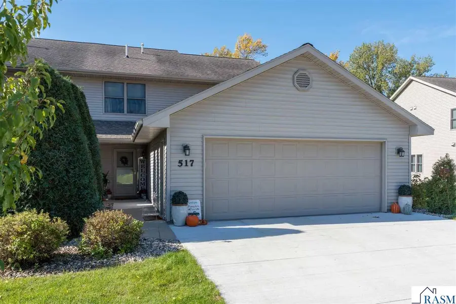 517 W Riverview Drive, Waterville, MN 56096 - #3