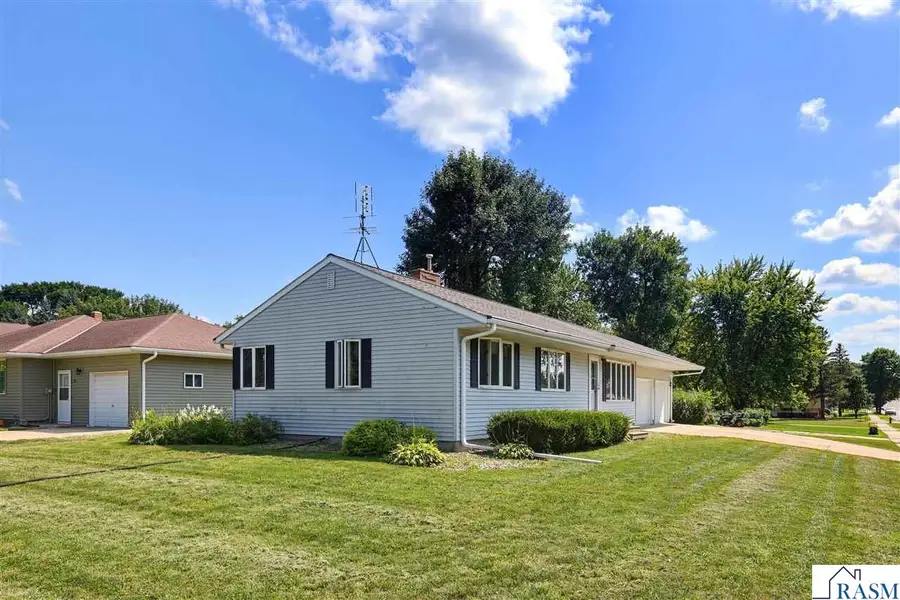 108 N Park Street, Fairfax, MN 55332 - #3