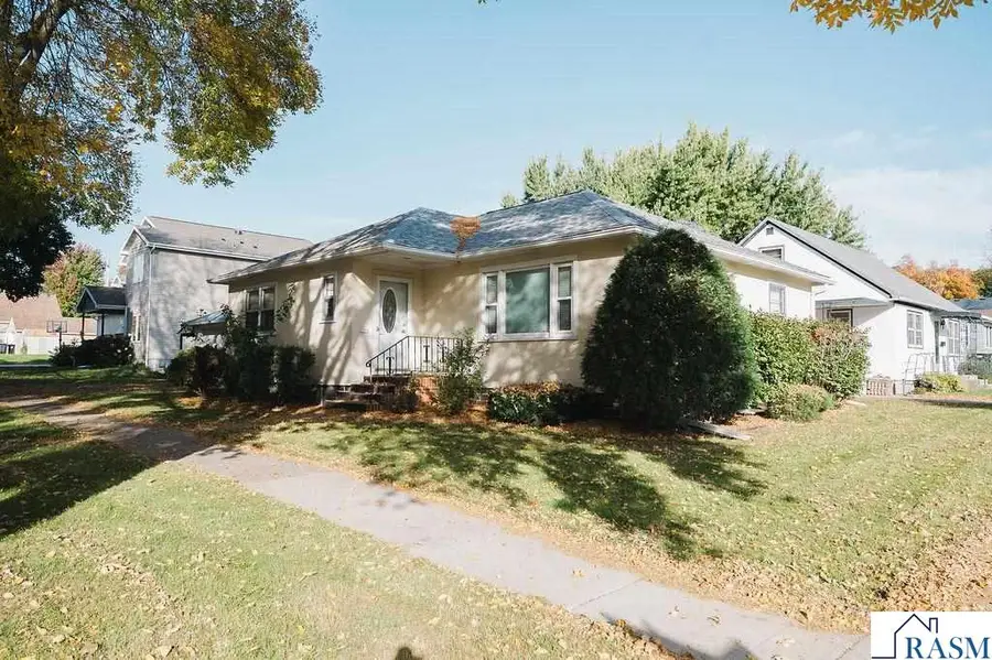 227 E 9th Street, Blue Earth, MN 56013 - #2
