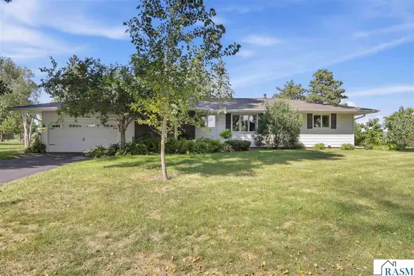1828 NW 16th Street, Faribault, MN 55021