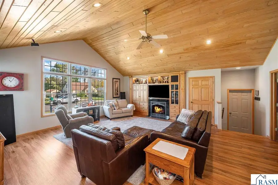 703 S Galbraith Street, Blue Earth, MN 56013 - #2