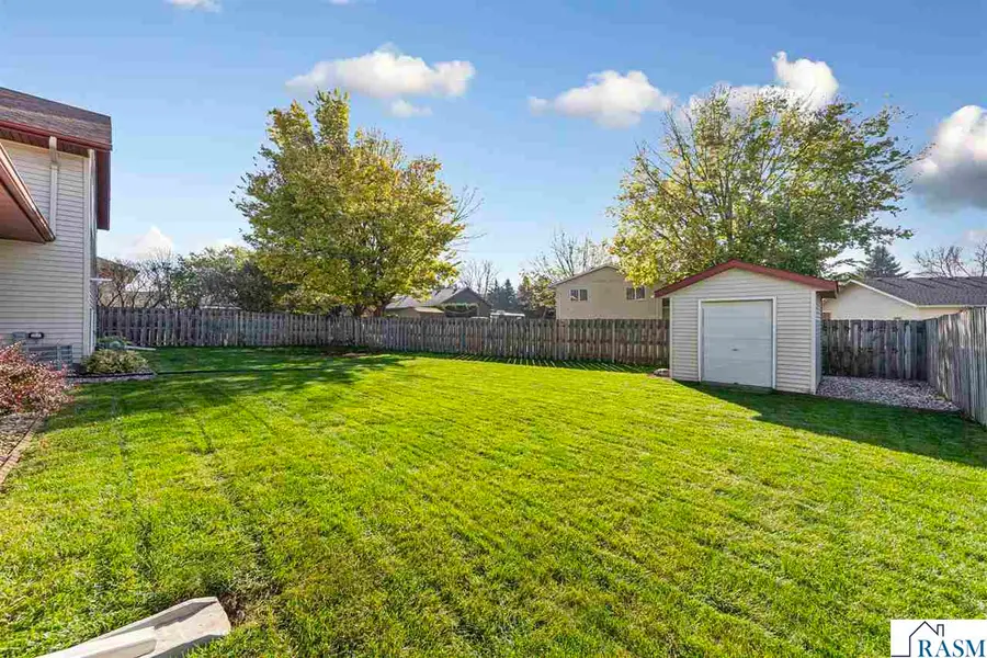 427 Lilac Lane, Madison Lake, MN 56063 - #3