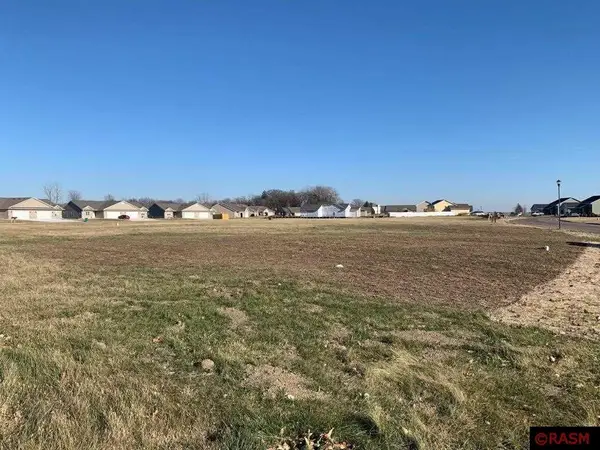 725 SE Escalade Lane, Owatonna, MN 55060