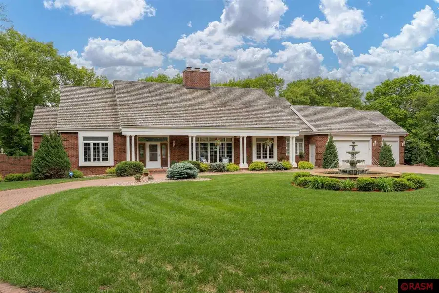 17 Oriole Place, North Mankato, MN 56003 - Image #2