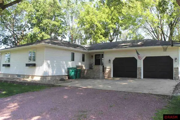 402 W 1st Street, Sherburn, MN 56171