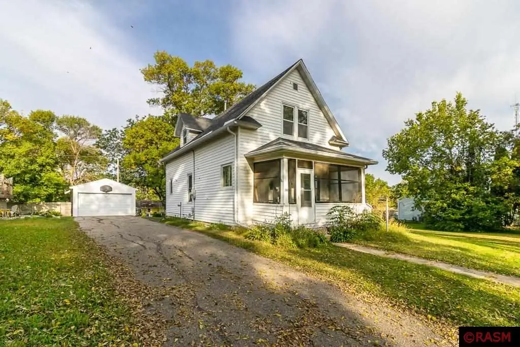 260 S Park Avenue, Le Center, MN 56057 - Image #1