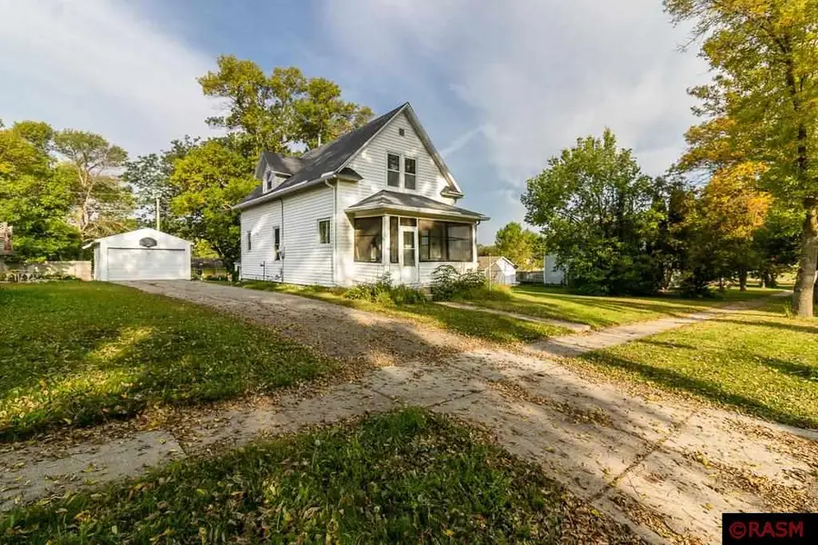 260 S Park Avenue, Le Center, MN 56057 - Image #2