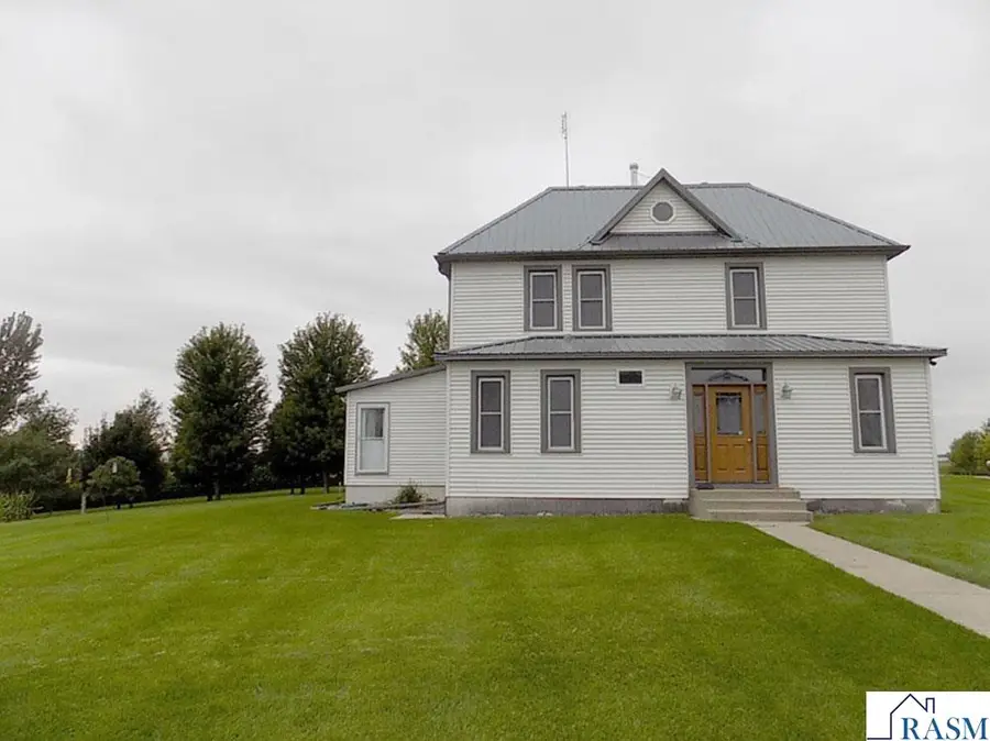 39243 561st Ave, New Ulm, MN 56073 - Image #2