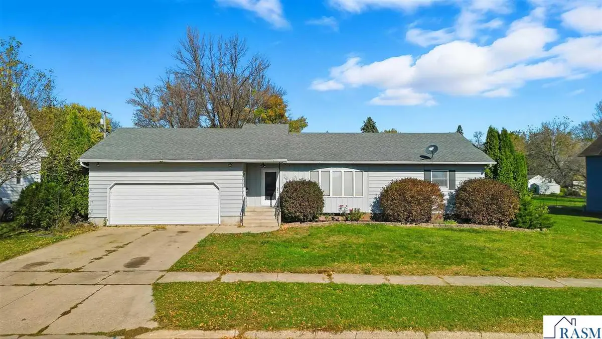 309 E Iowa Street, Elmore, MN 56027 - Image #1