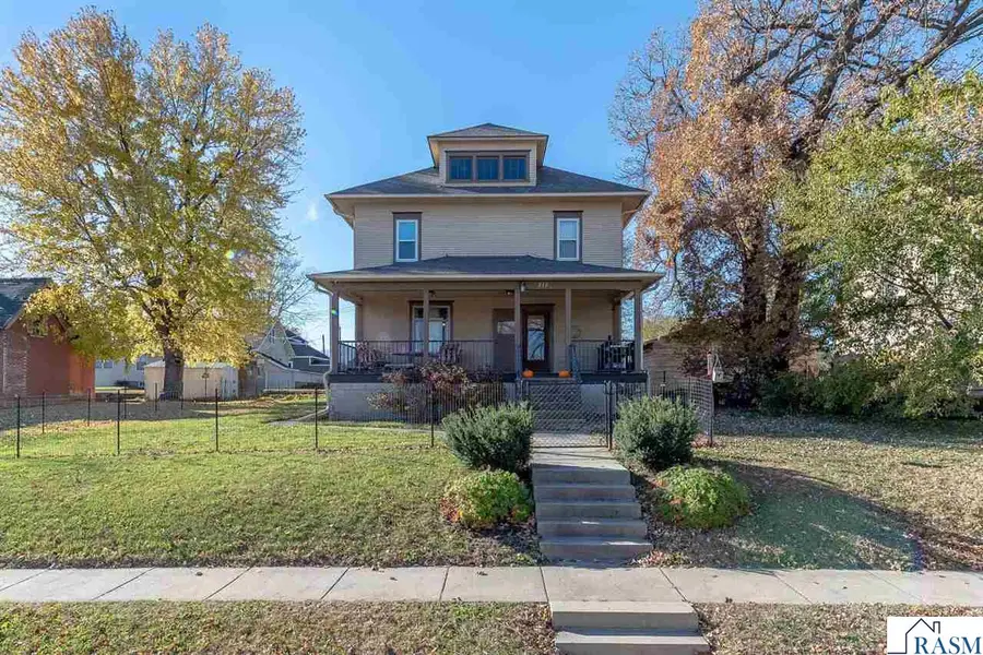 210 N Halladay Street, Good Thunder, MN 56037 - Image #2