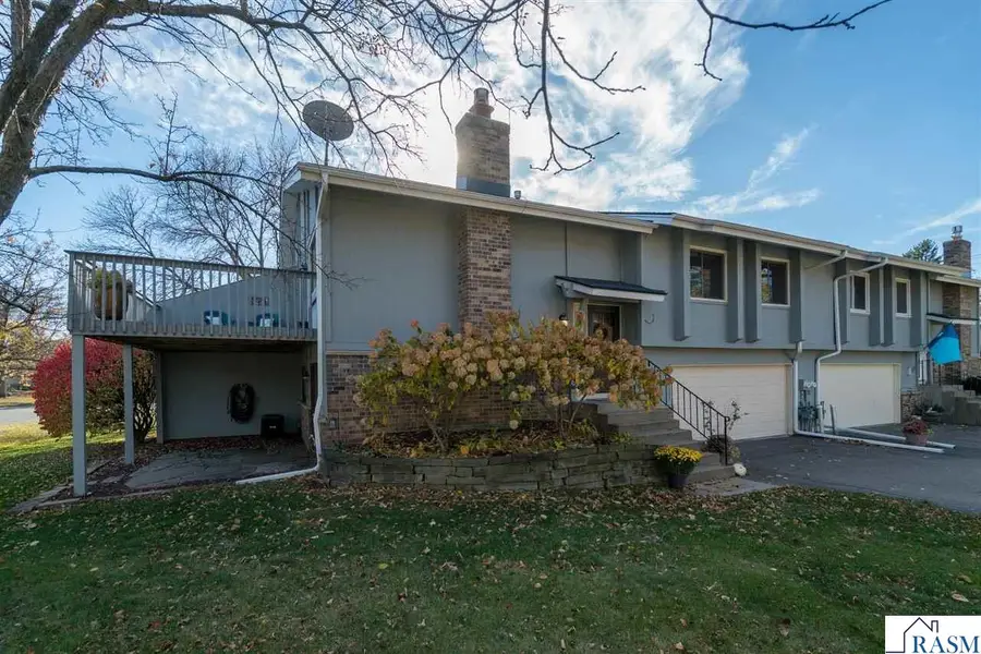 6970 Pima Lane, Chanhassen, MN 55317 - Image #3