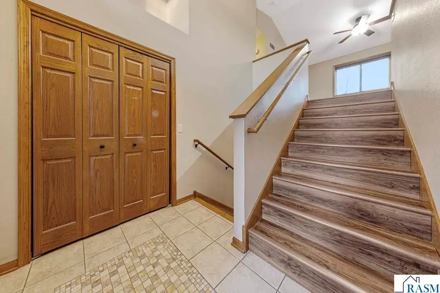 329 Crystal Circle, Mankato, MN 56001 - Image #3