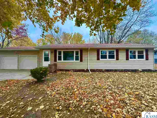 2107 Stade Lane, Fairmont, MN 56031