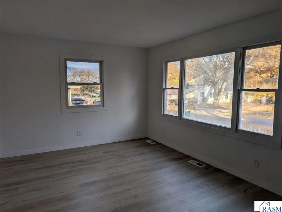 507 W Allyn Street, Janesville, MN 56048 - Image #2