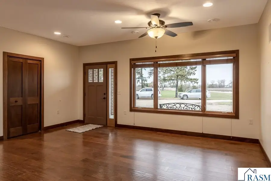 19466 521st Avenue, Lake Crystal, MN 56055 - Image #3