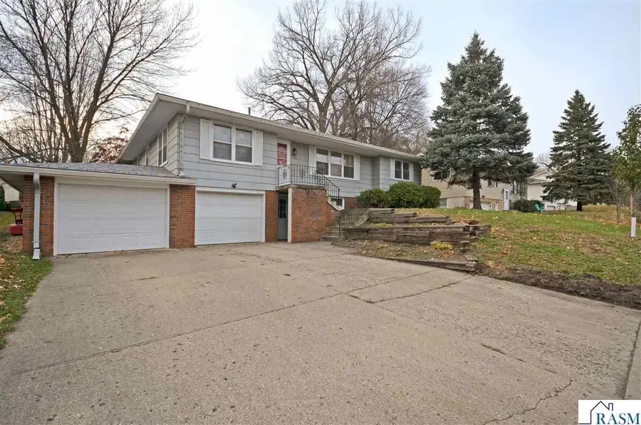 826 N 9th Street, Saint Peter, MN 56082 - Image #3