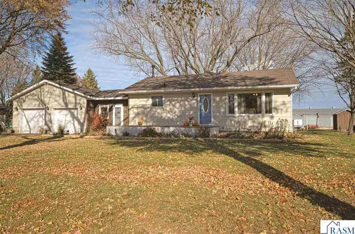 208 E South Street, Janesville, MN 56048 - Image #1