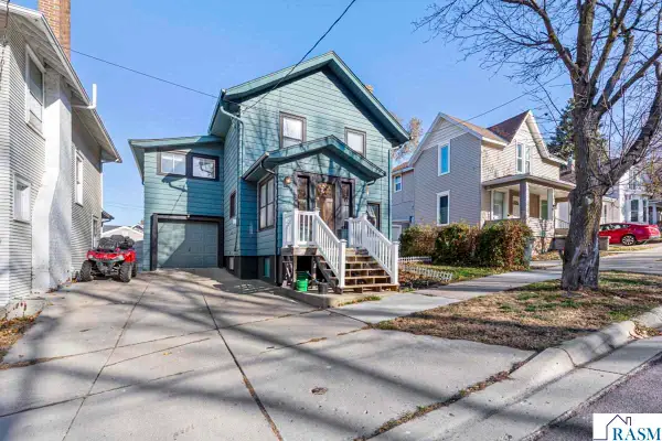 202 E Lewis Street, Mankato, MN 56001