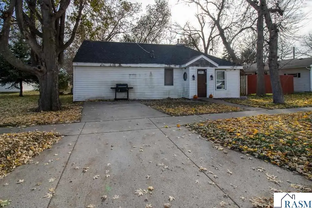 521 Webster Avenue, North Mankato, MN 56003 - Image #1