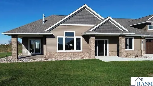 1040 Saba, Mankato, MN 56001