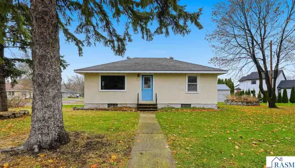 302 E Minnesota Avenue, Minnesota Lake, MN 56068