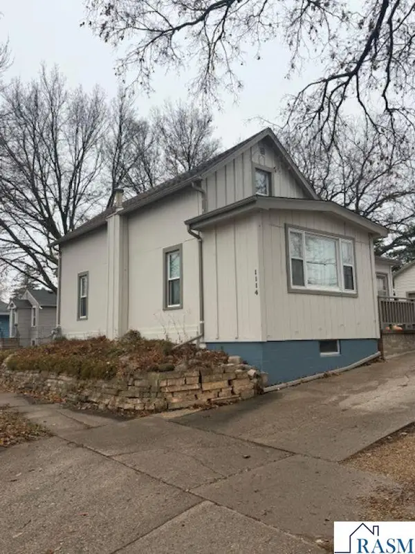 1114 Prairie Avenue N Avenue, Fairmont, MN 56031